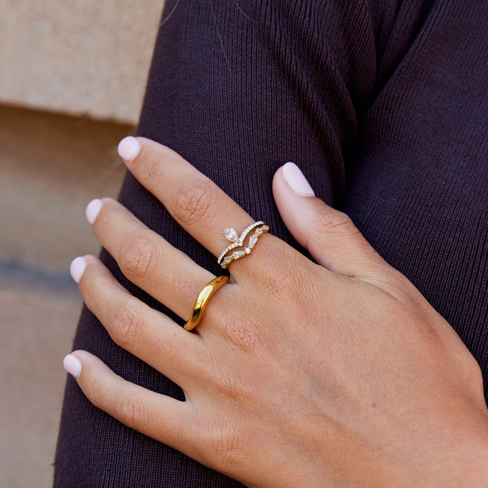 Gold-Tone Lily Crystal Ring