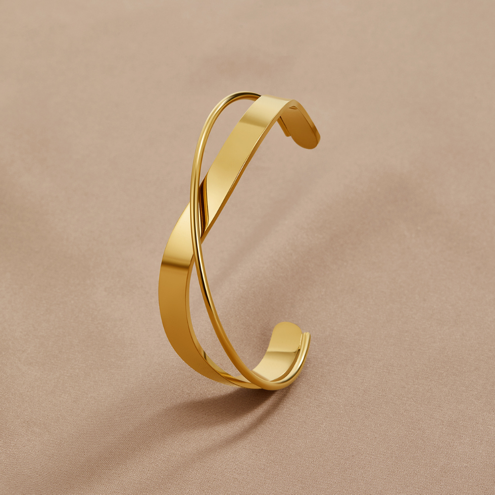 Eve Gold-Tone Bangle