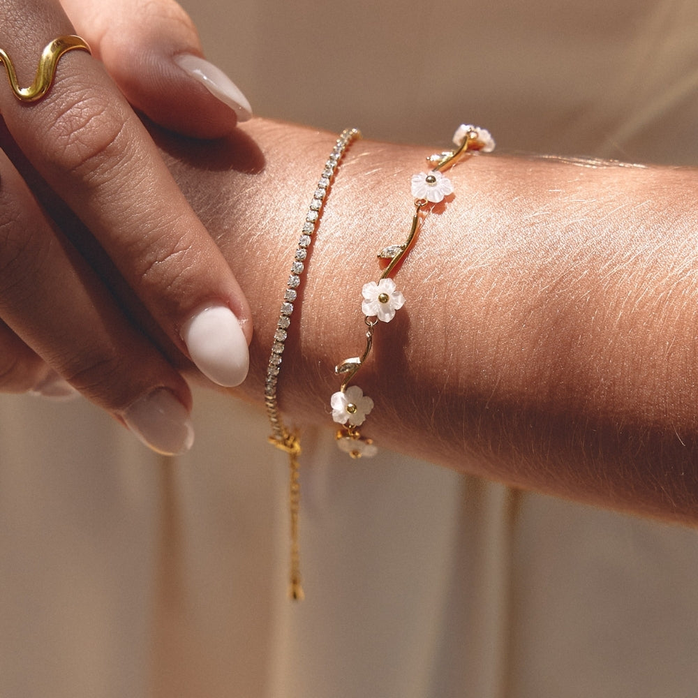 Gold-Tone Pearl Blossom Bracelet