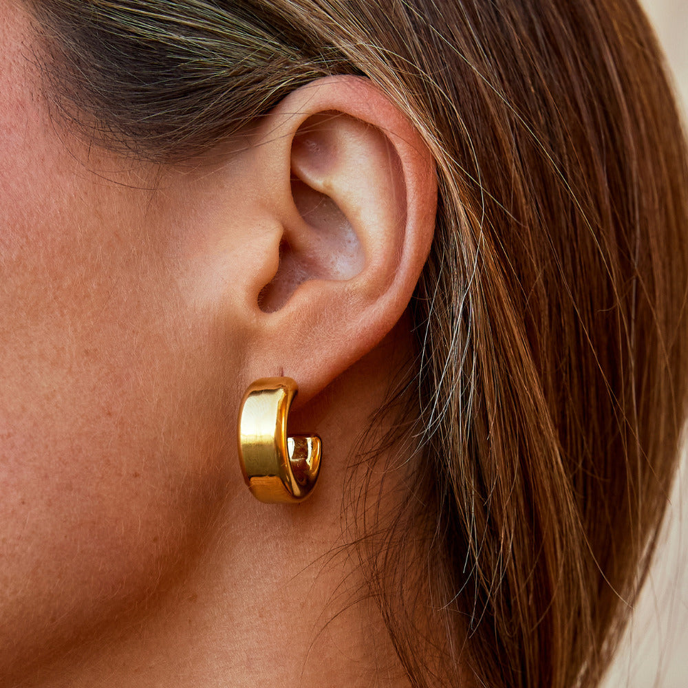 Mari Semi-Hoops