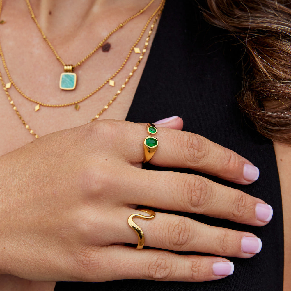 Vintage Emerald Green Wrap Ring