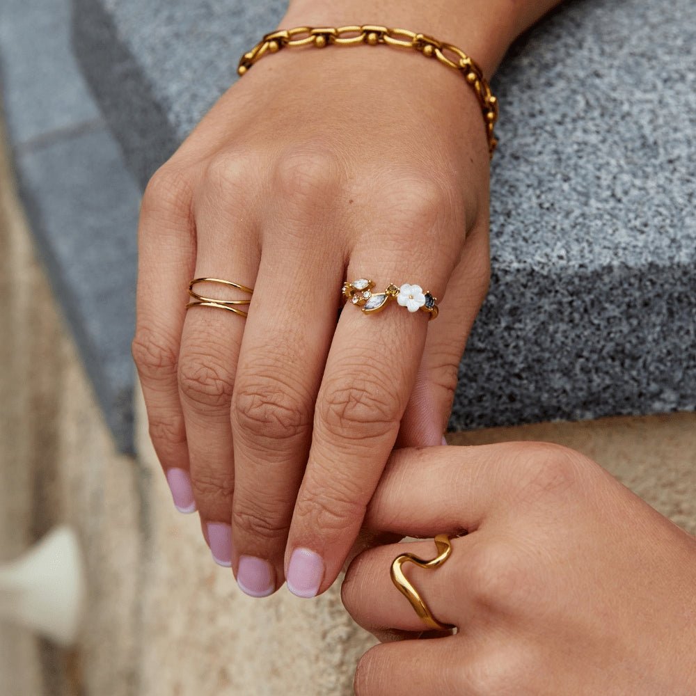 White Blossom Gold-Tone Ring