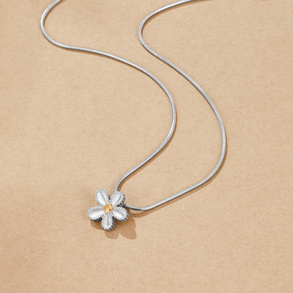 Daisy Bloom Pendant Necklace
