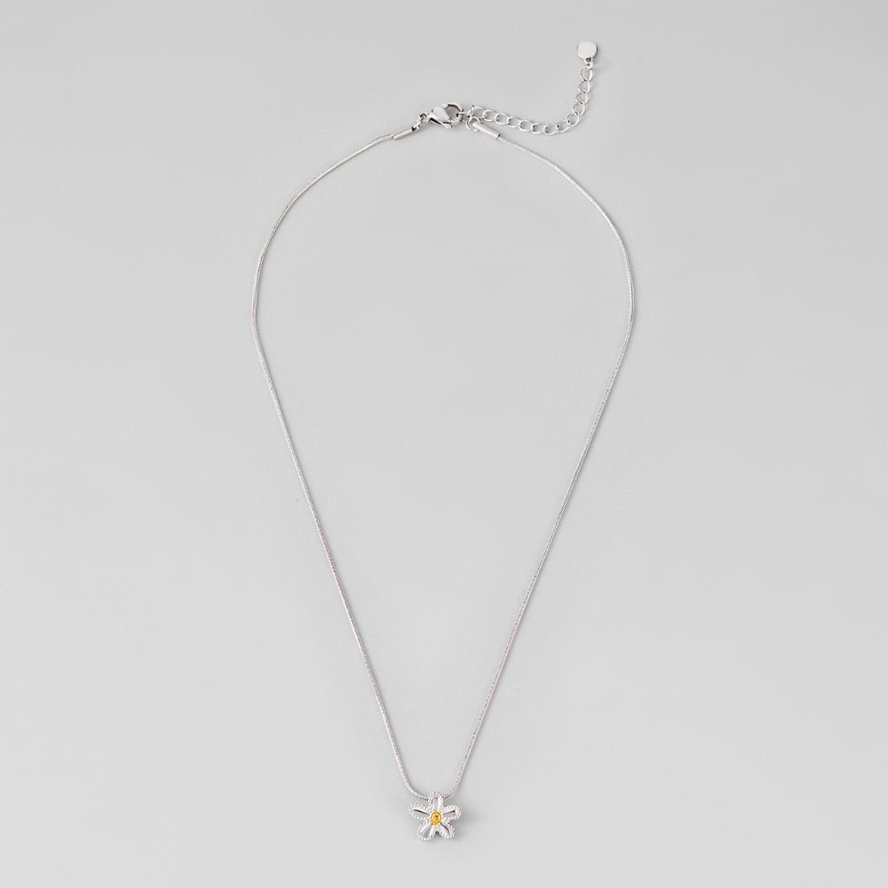 Daisy Bloom Pendant Necklace