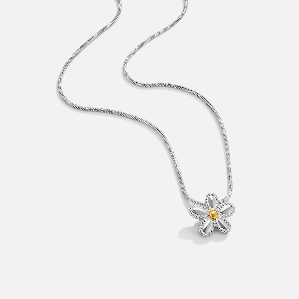 Daisy Bloom Pendant Necklace