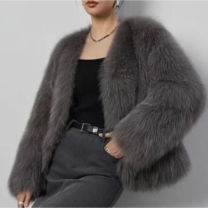 Women's Plush Fur Coat – Soft, Relaxed Short Jacket