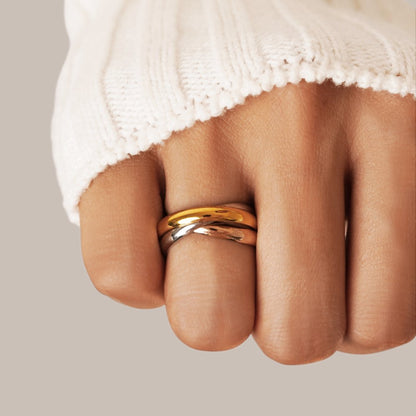 Elena Three-Tone Loop Ring