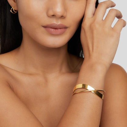 Eve Gold-Tone Bangle