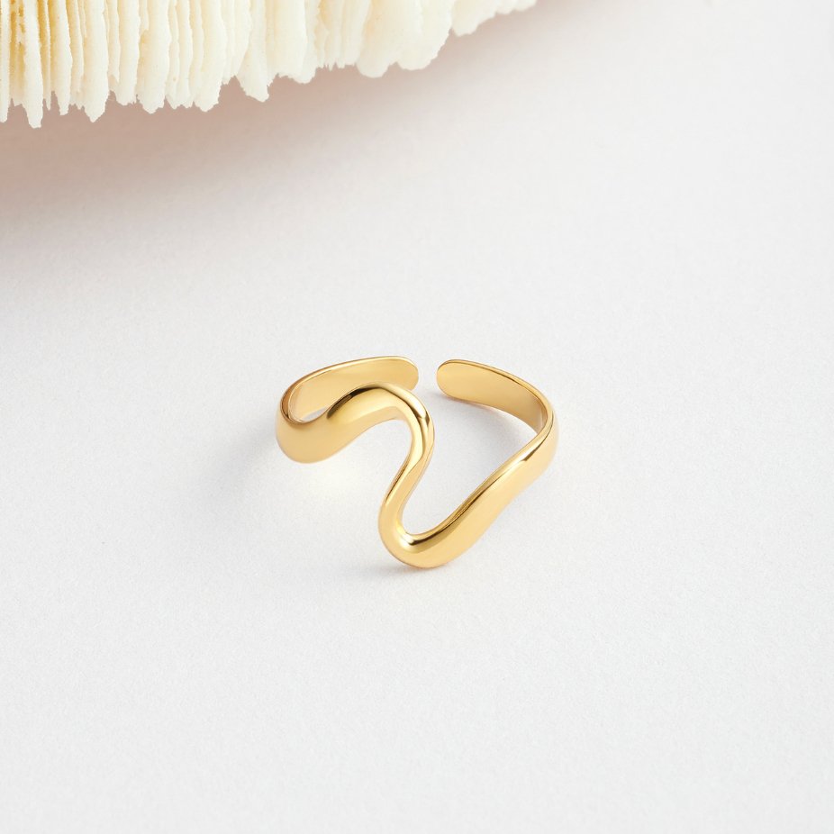 Gold-Tone Wave Band Ring
