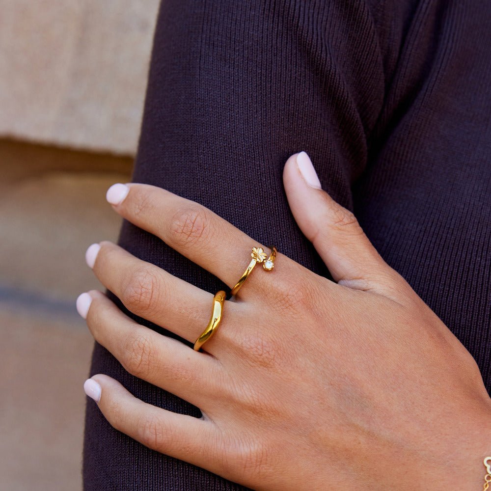 Bloom Golden Petal Ring