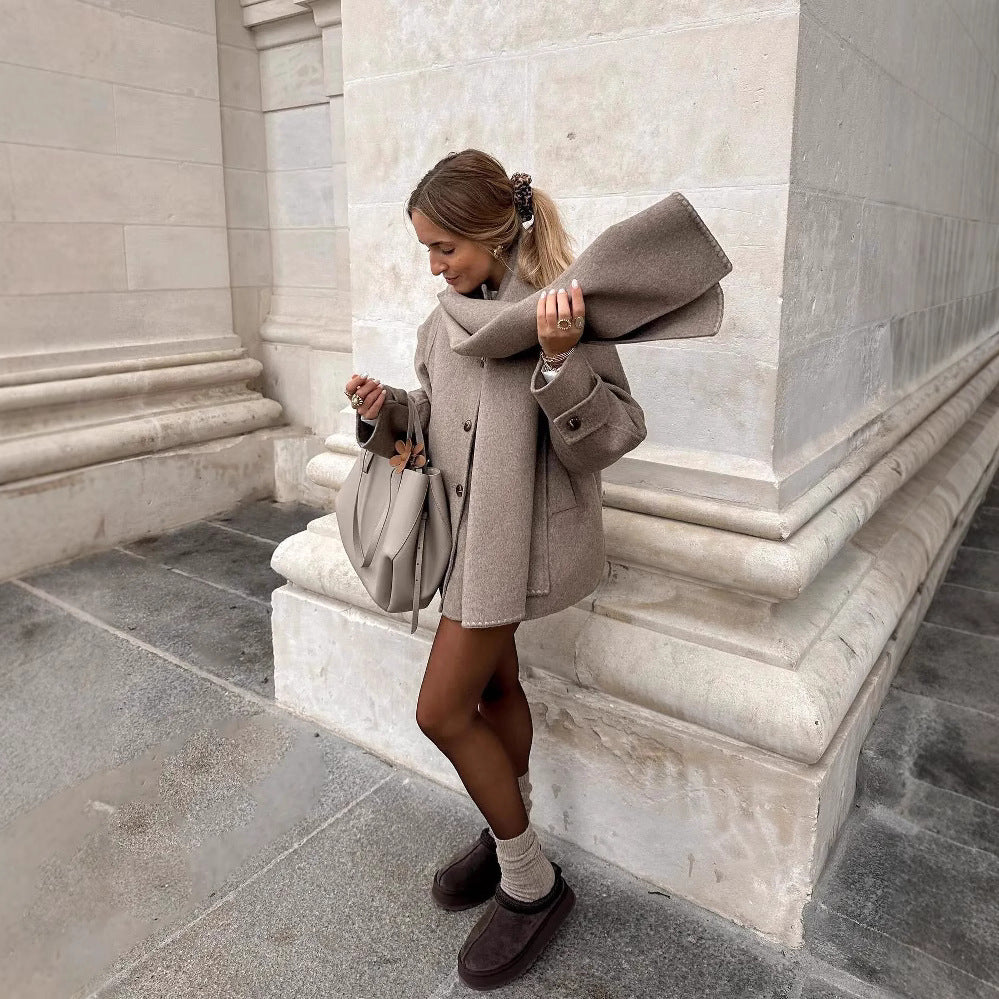 Women's Short Coat in Distressed Cotton with Detachable Scarf Collar