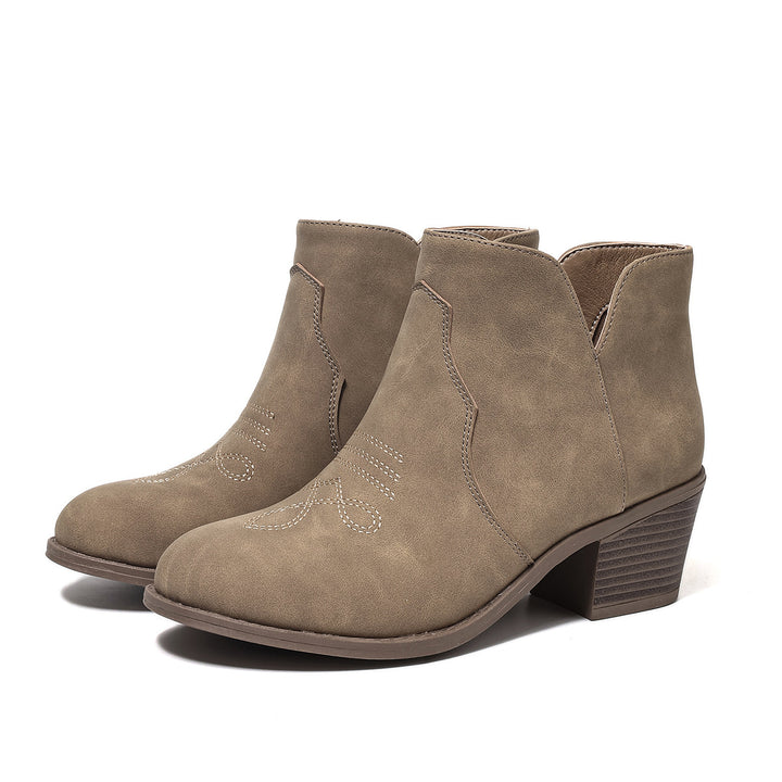 Women's Embroidered Low-Top Boot – Chunky Heel Western Style
