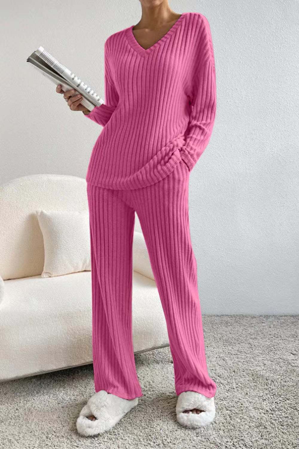 Women's Straight-Leg Pants – Lightweight Fluid Fabric Relaxed Trousers