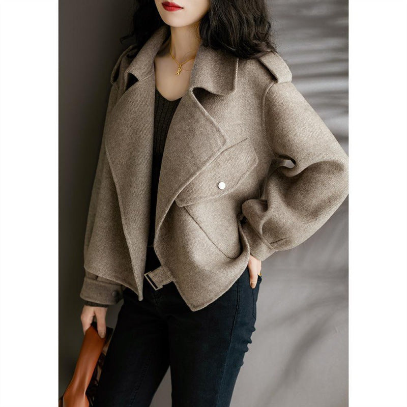 Women's Short Tweed Jacket – Straight Fit with Pocket Detail