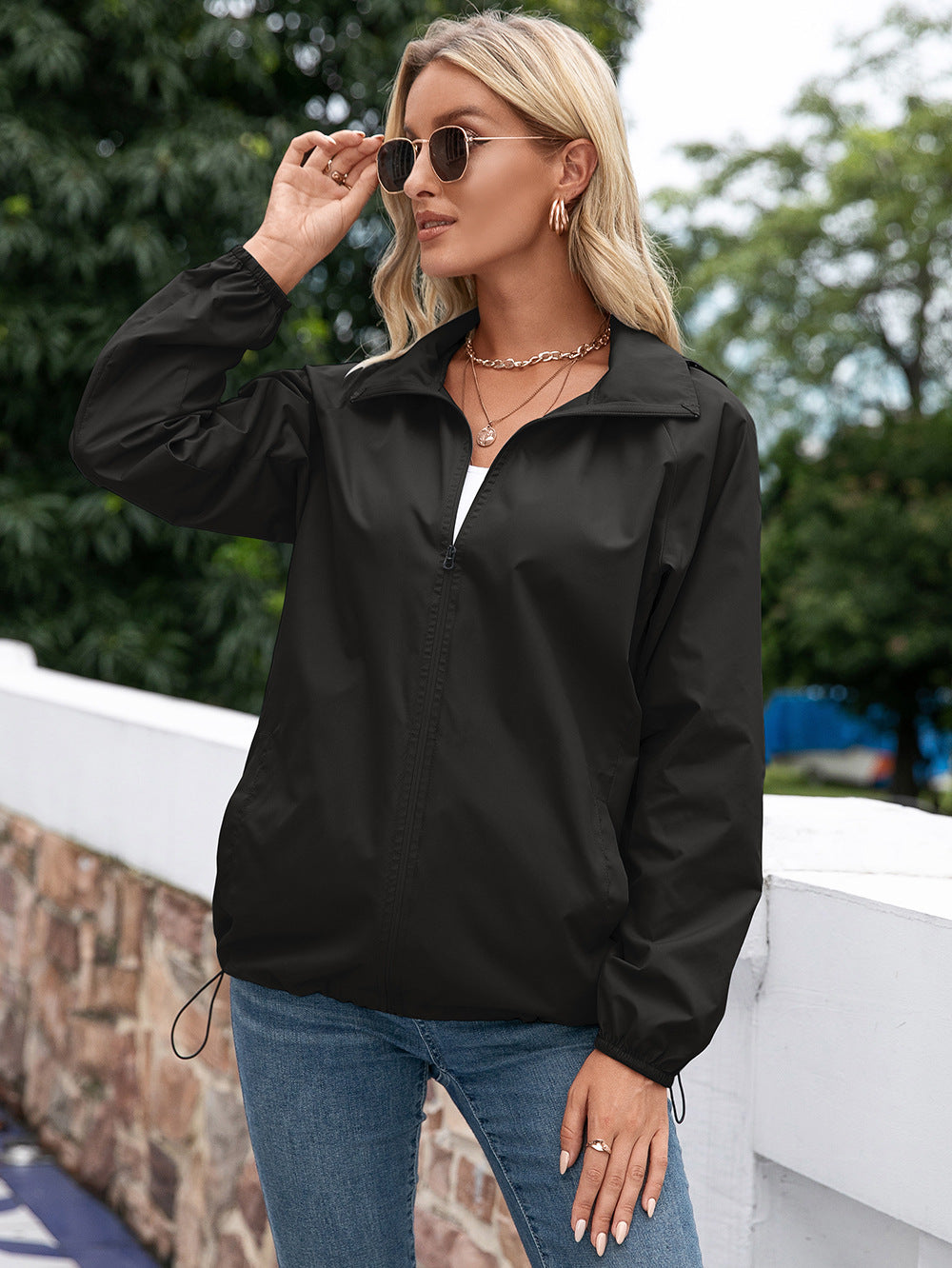 Women's Rain Jacket – Lightweight Hooded Shell with Zipper Closure
