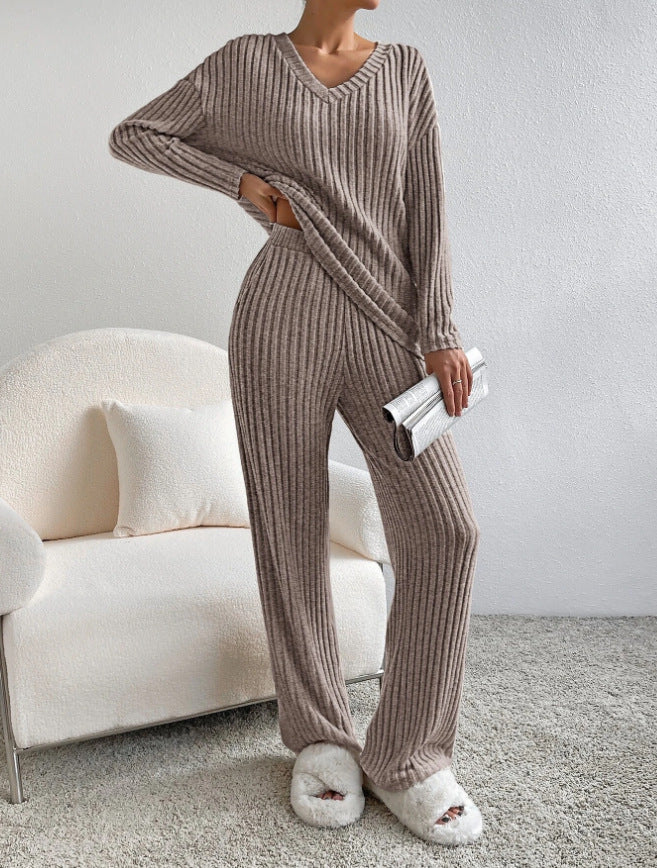 Women's Straight-Leg Pants – Lightweight Fluid Fabric Relaxed Trousers