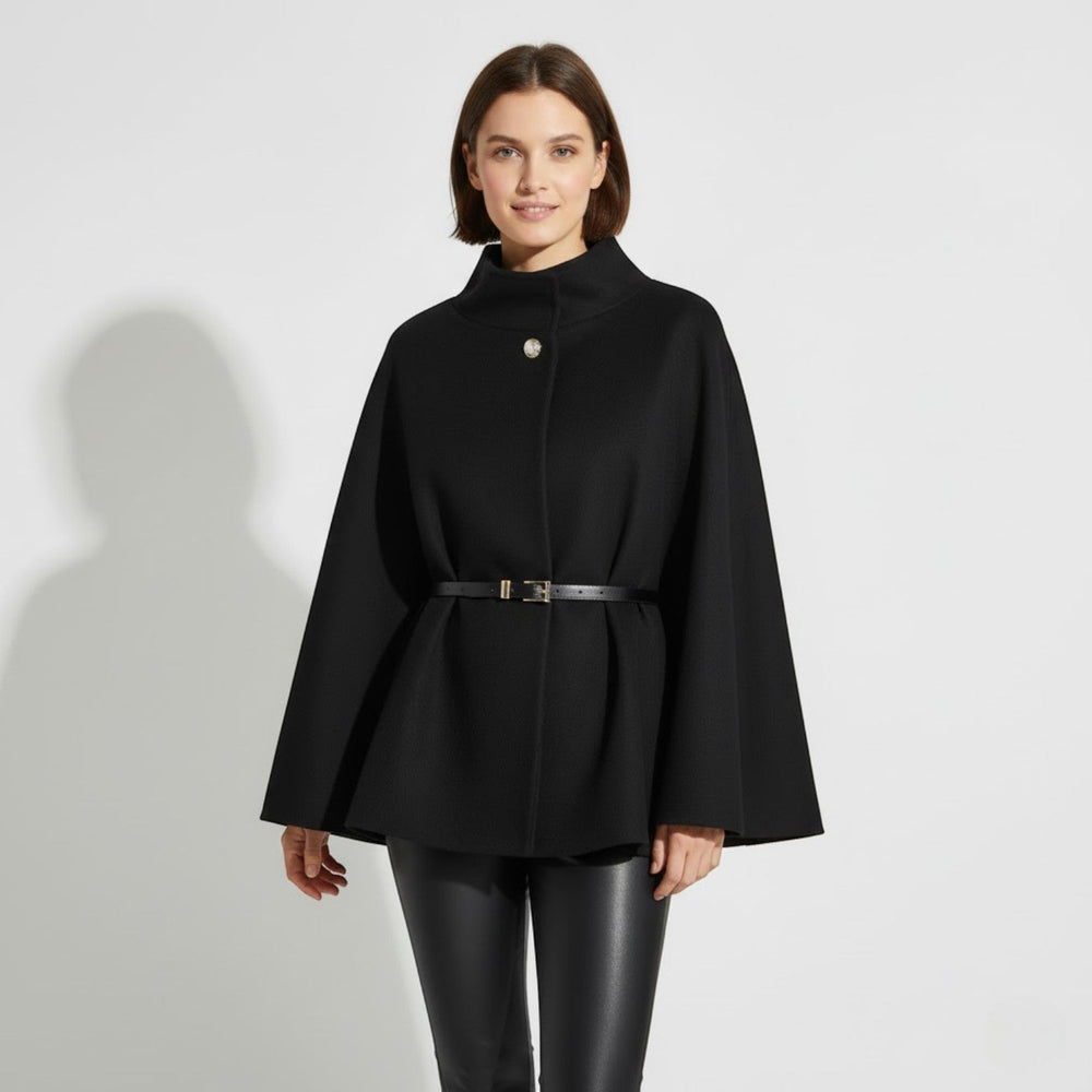 Women's Short Wool Coat – Single Breasted Fitted Cut