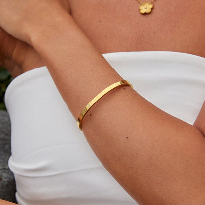 Lilah Gold-Tone Bangle