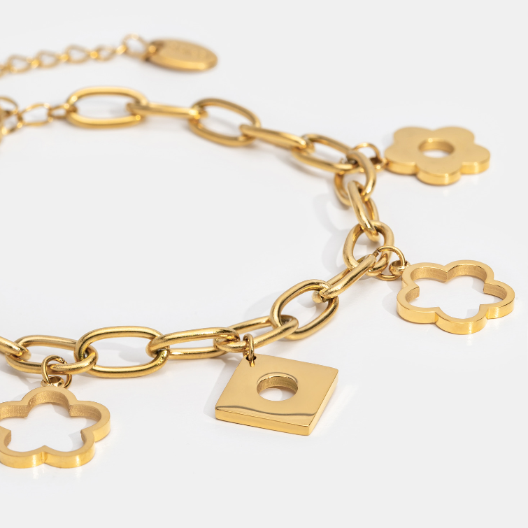 Daisy Charm Bracelet