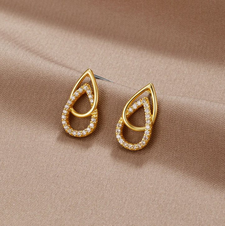 Mara Teardrop Drop Earrings