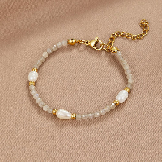 Moonstone-Effect and Pearl Bead Bracelet