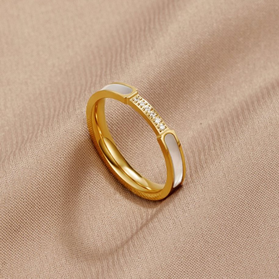 Mother of Pearl Crystal Ring