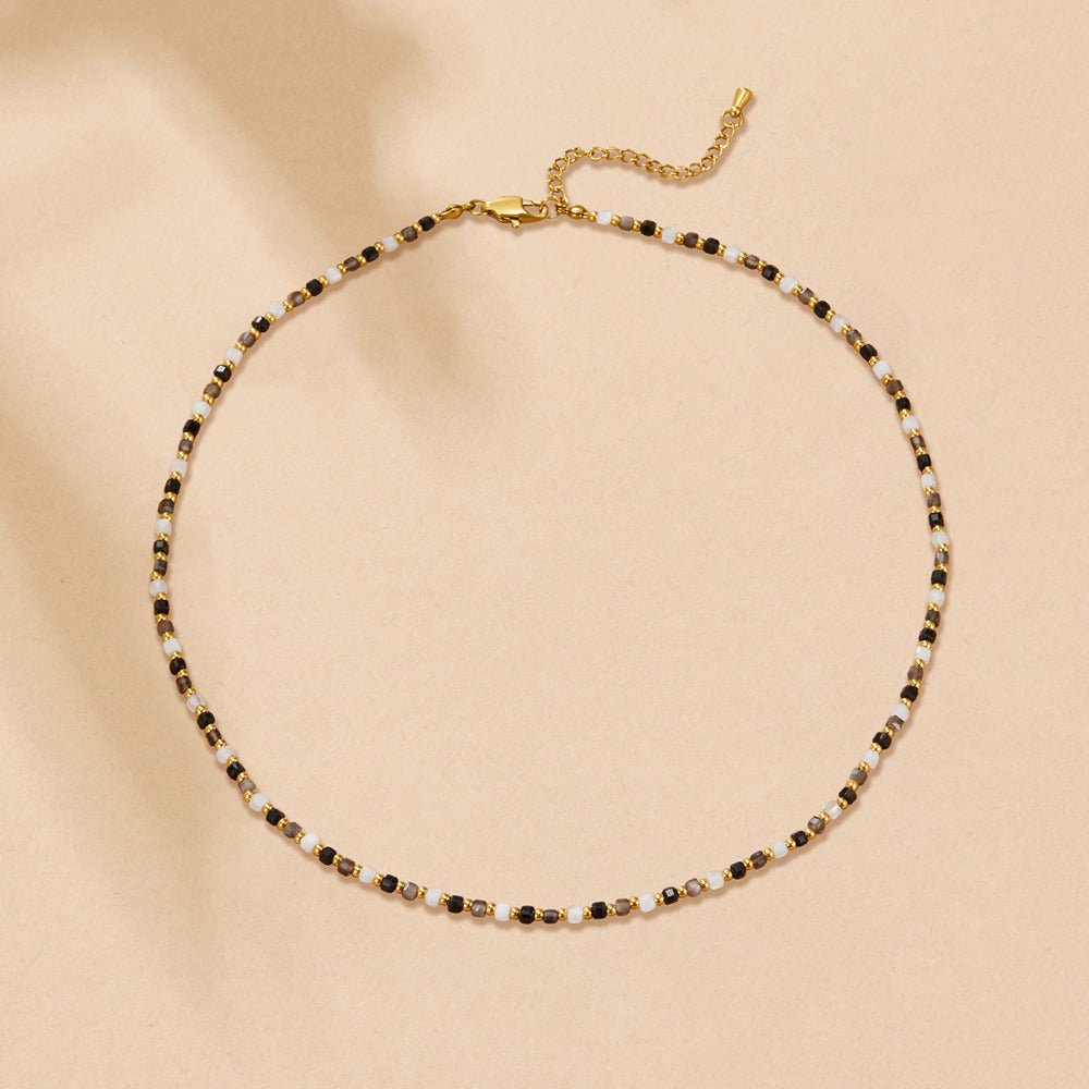 Alashan Monochrome Bead Necklace