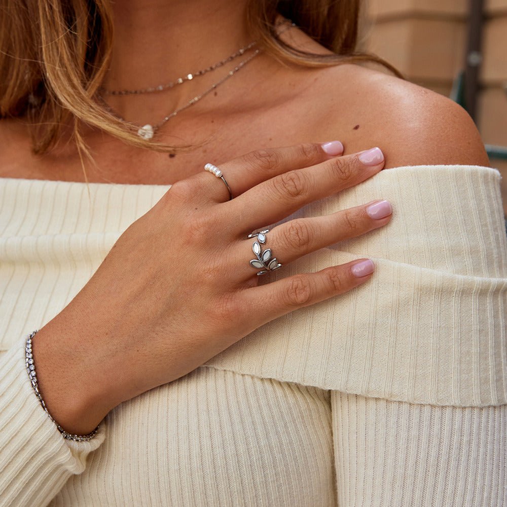 Silver-Tone Leaf Ring