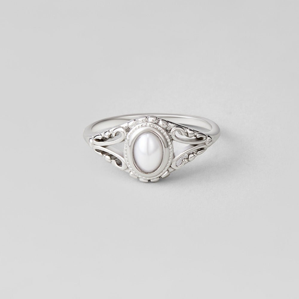 Silver-Tone Vintage Pearl Ring