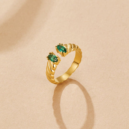 Tara Emerald Green Vintage Ring