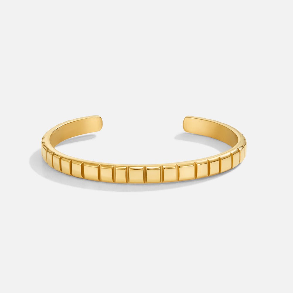 Tasha Ribbed Gold-Tone Bangle