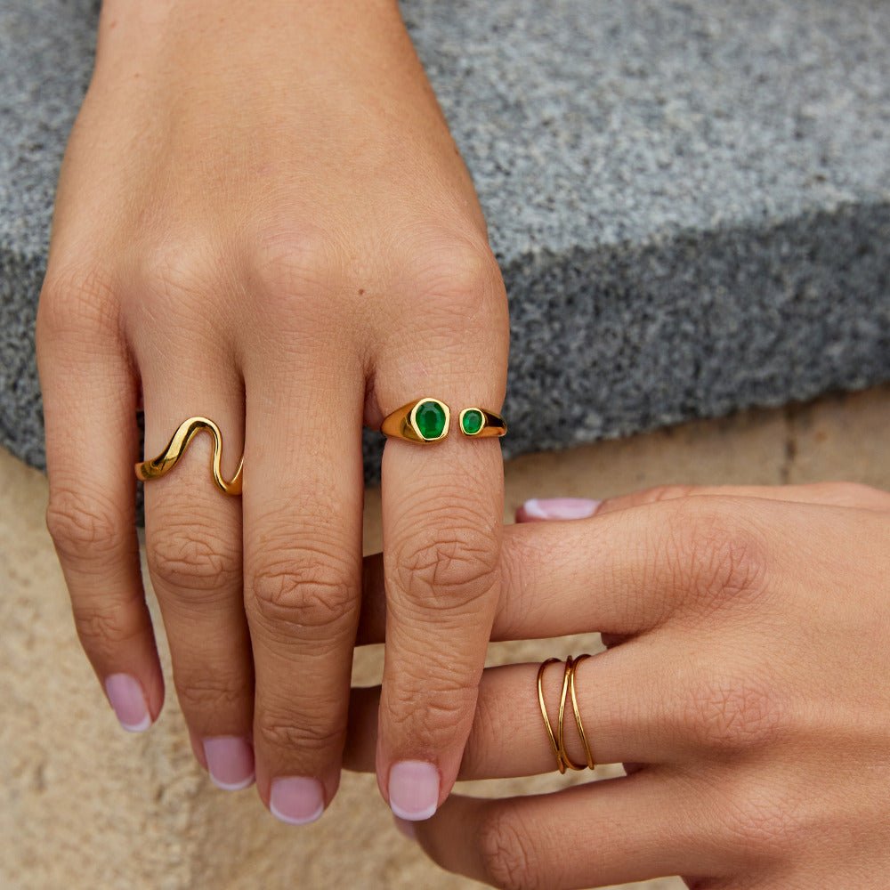 Vintage Emerald Green Wrap Ring