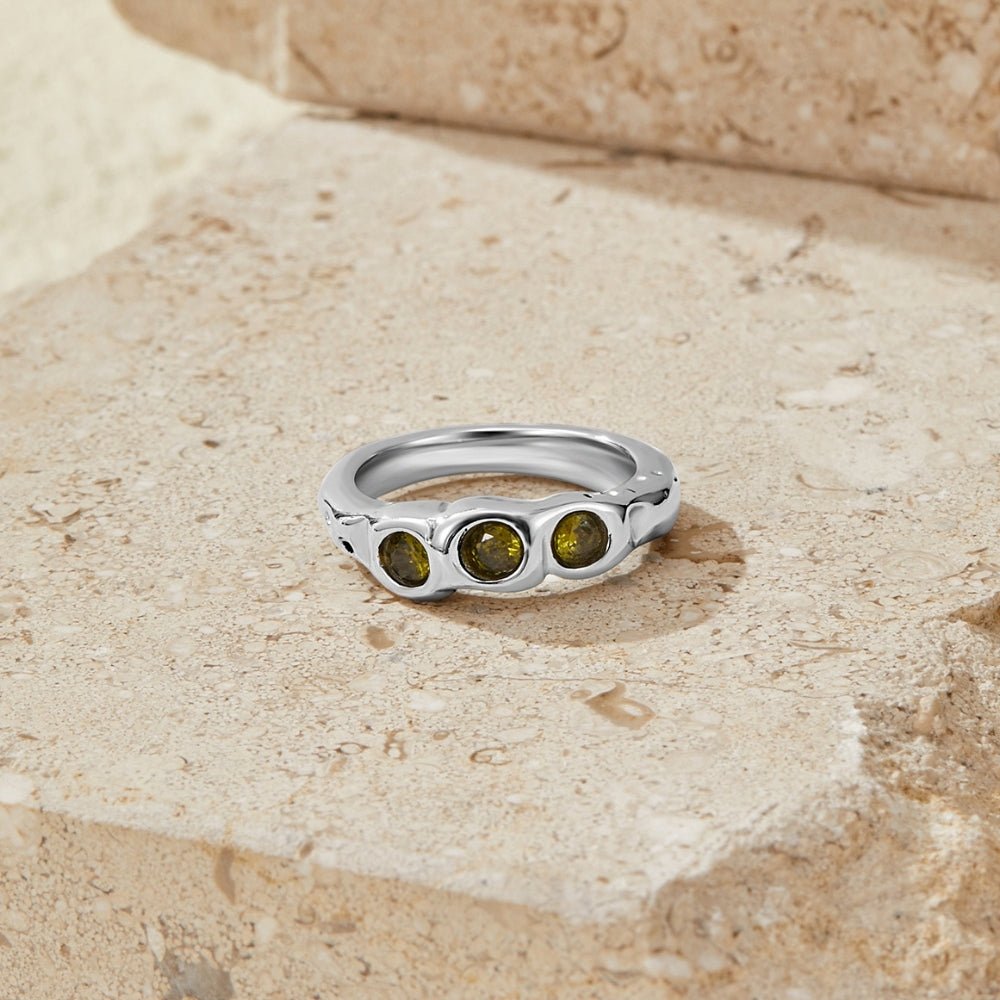 Vintage Peridot Green Silver-Tone Ring