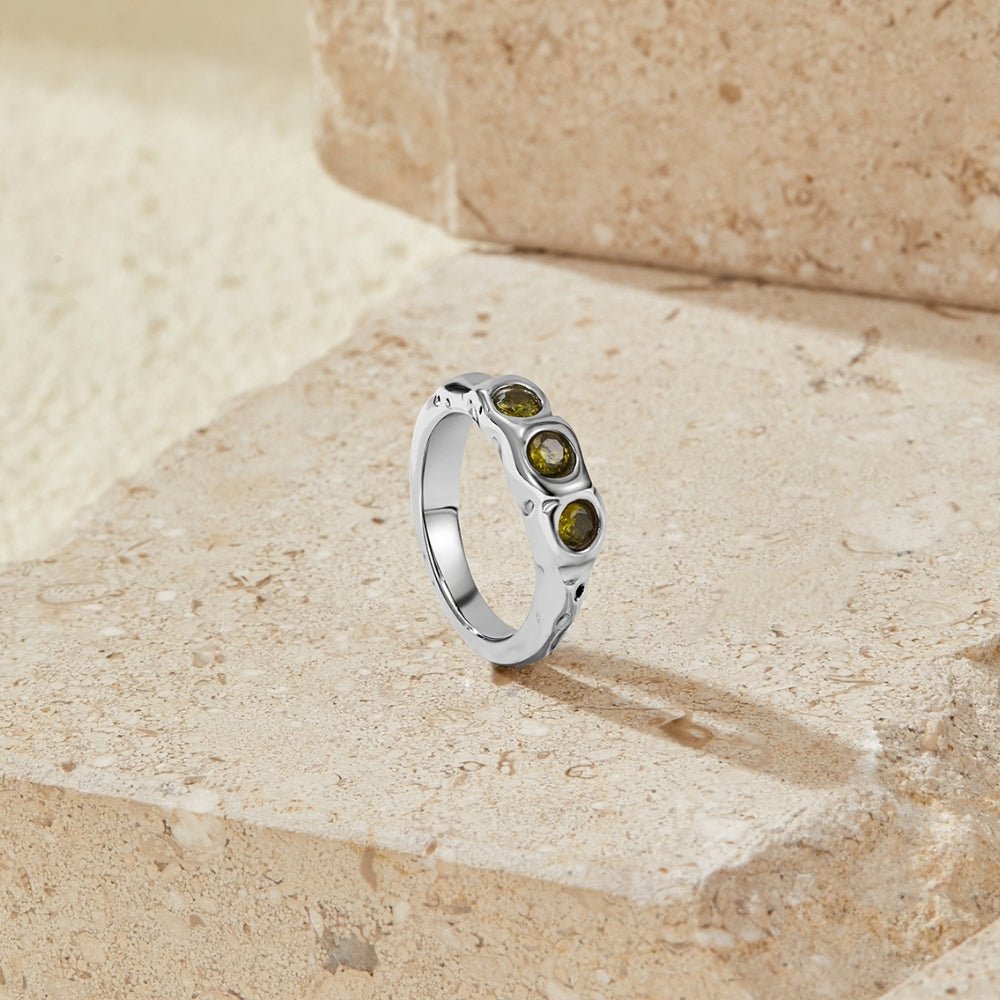 Vintage Peridot Green Silver-Tone Ring