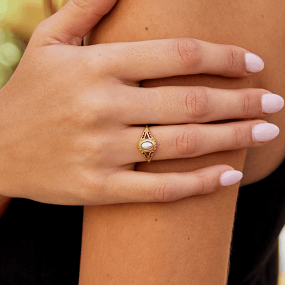 Vintage Pearl Gold-Tone Ring
