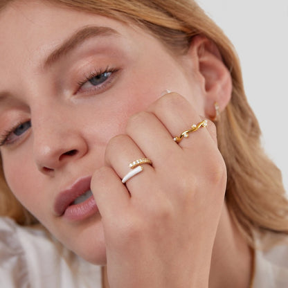 Wavy Gold-Tone Pearl Ring