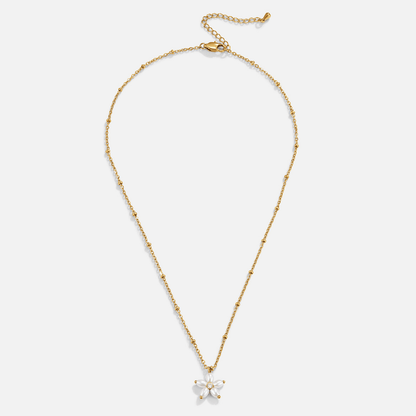 White Flower Pearl Pendant Necklace