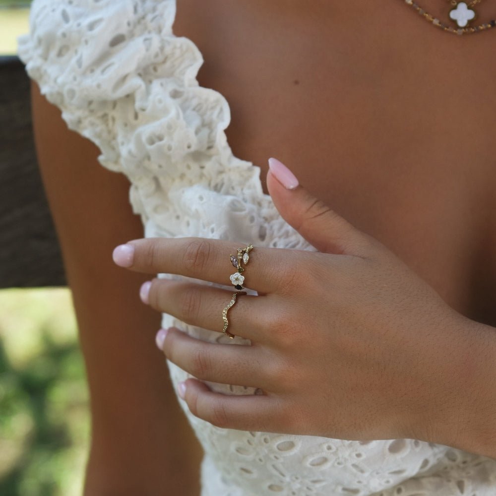 White Blossom Gold-Tone Ring