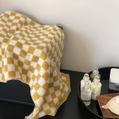 Vintage checkered towels