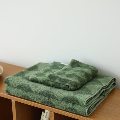 Fish scale pattern two-color series towel