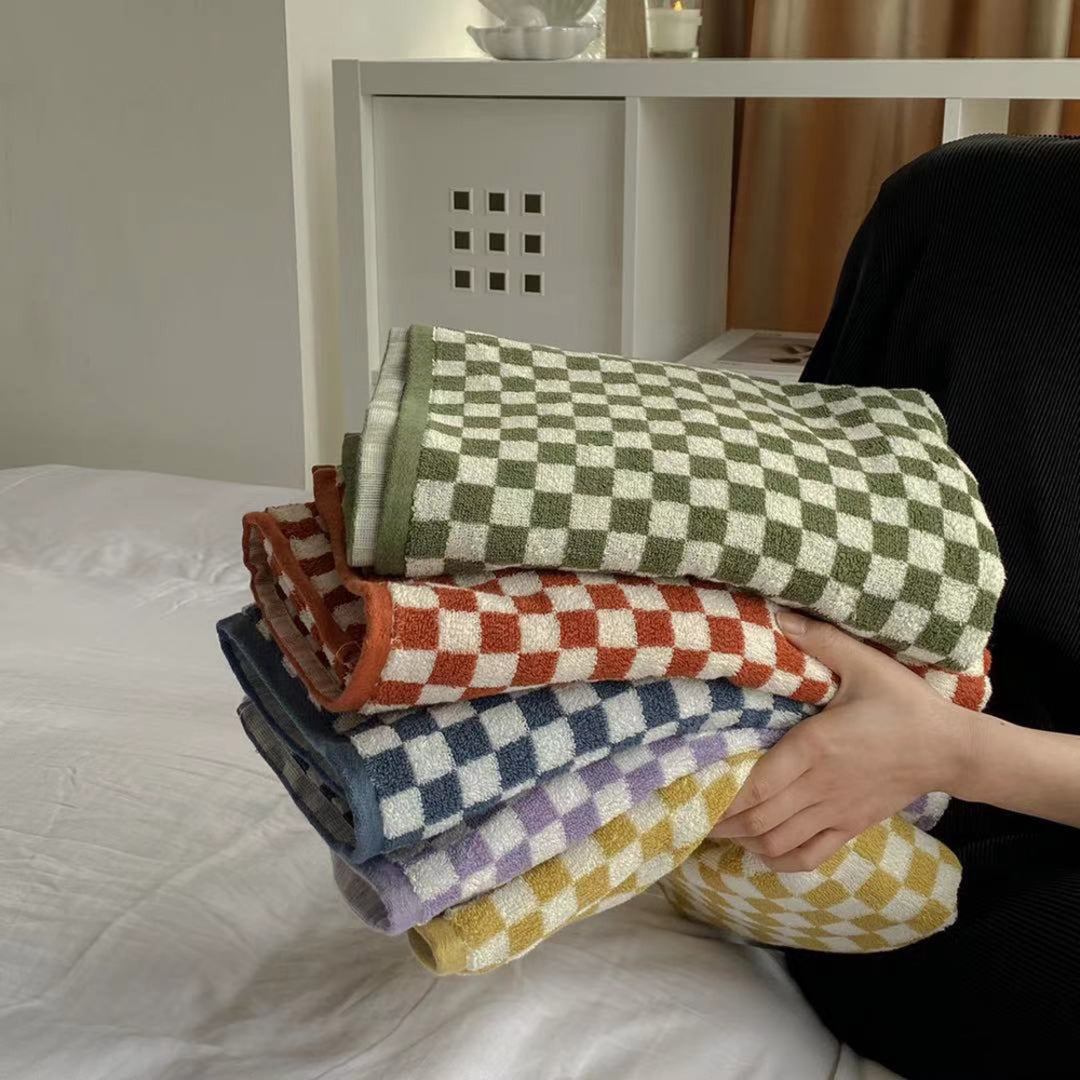 Vintage checkered towels