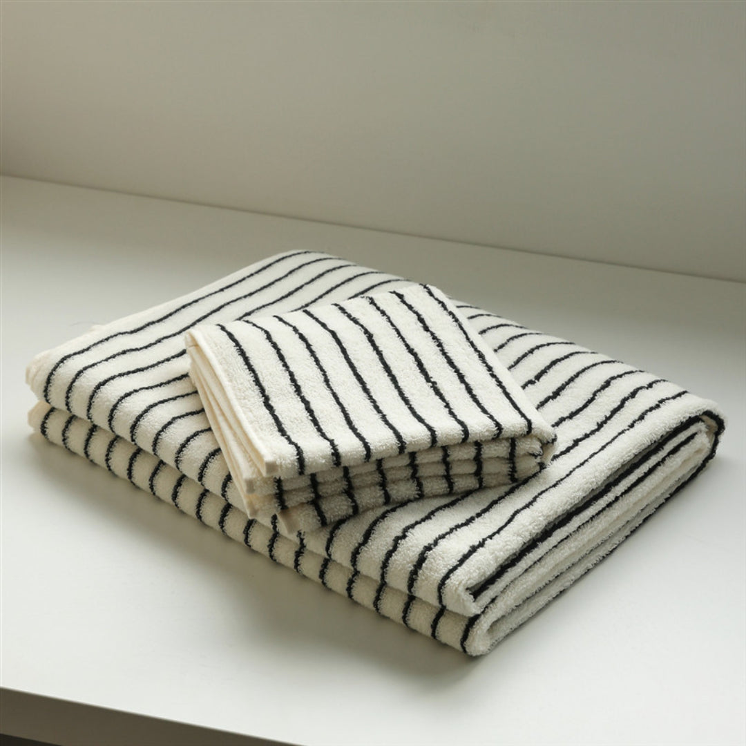 Classic fashion striped bath towel