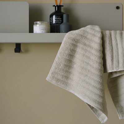 Wave pattern plain towel