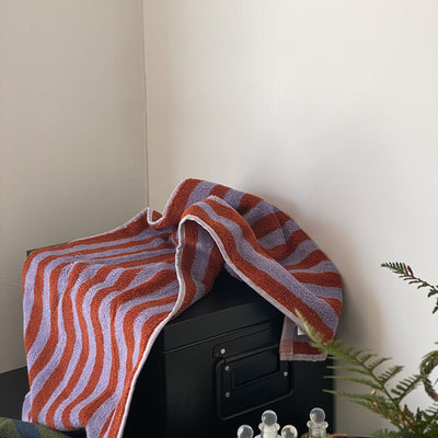 Retro vertical strip towels