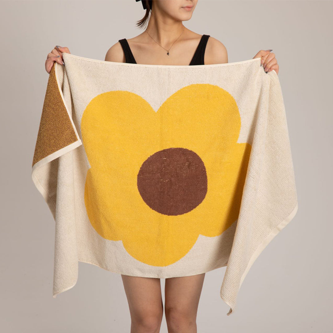 Tri-color sunflower towel